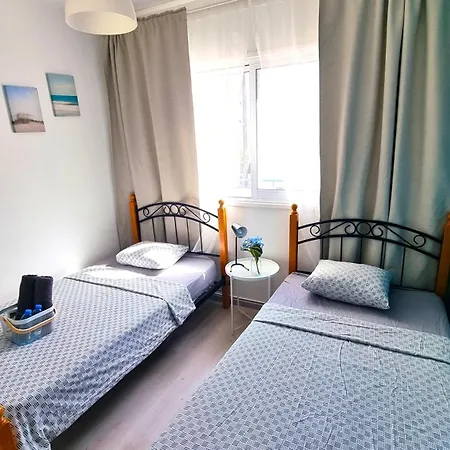 2Br Apt Coastal Comfort With Internet Access Larnaca Exterior photo